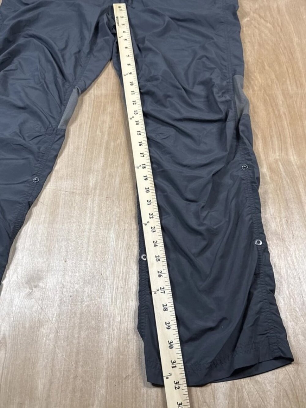 Exofficio Insect Shield Hiking Outdoor Pants Roll Up Into Crop Gray Women’s 16 - Picture 5 of 7